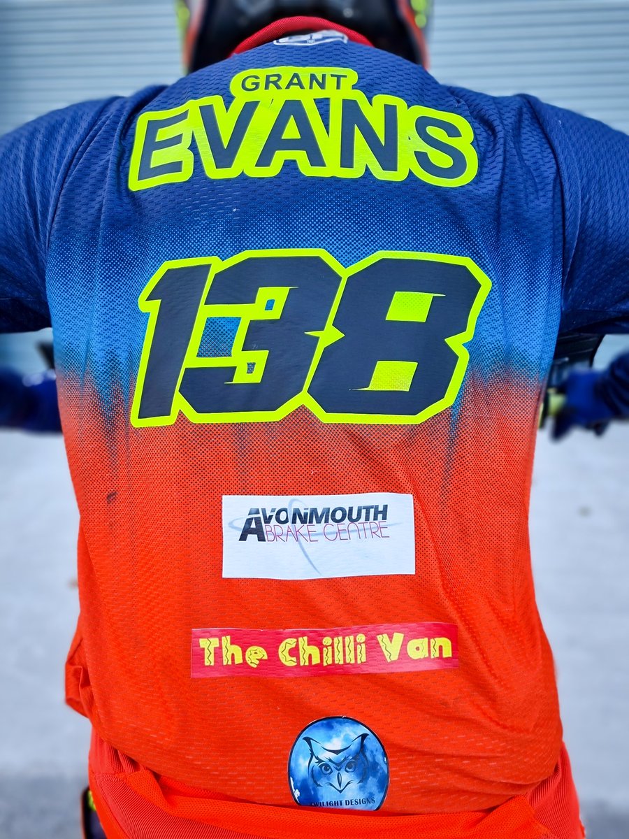 TheChilliVan's tweet photo. The Chilli Van is happy to be supporting @GrantEvans92 in the Weston Beach Race 2021

#WBR21 #WBR #WestonBeachRace #BeachRace #SandRace
#WestonsuperMare @RHLActivities
#Yamaha #YZ @EBCBrakesuk #DIDChains @Renthal_Moto @SupersproxUSA @Bridgestone @alpinestars https://t.co/26cFy52Bcl