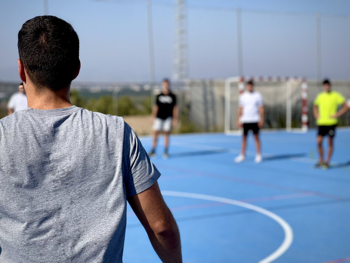 ColegioEP's tweet photo. 📌 𝗙𝗣 𝗘𝗹 𝗣𝗶𝗻𝗮𝗿 ▶️ Sesión cooperativa de los alumnos de Primero y Segundo de #TSEAS 👉 Entrenamiento especifico para poner en práctica los contenidos curriculares en el caso de los estudiantes de primer año y dinámicas de grupo dirigidas por los jóvenes de 2️⃣ en piscina⭕️ https://t.co/ILoYCaAJ3g