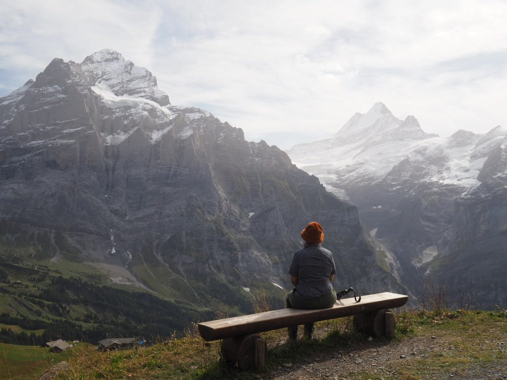 itsme_mandrela's tweet photo. Nach dem Arbeiten ist vor dem Wandern• #homeoffice #grindelwald https://t.co/p2fZTApldg