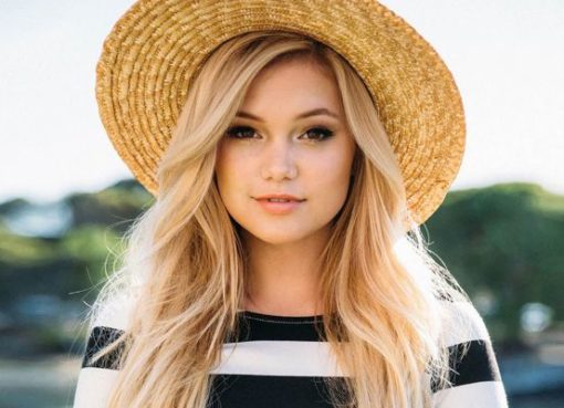 #DaughterSpoilingWednesday <a href="/AnAngelUnseen/">Rebekah Morgan (RP)</a> 

"You continue to amaze me with every passing day. I'm honored to be your Father. I love you pumpkin"