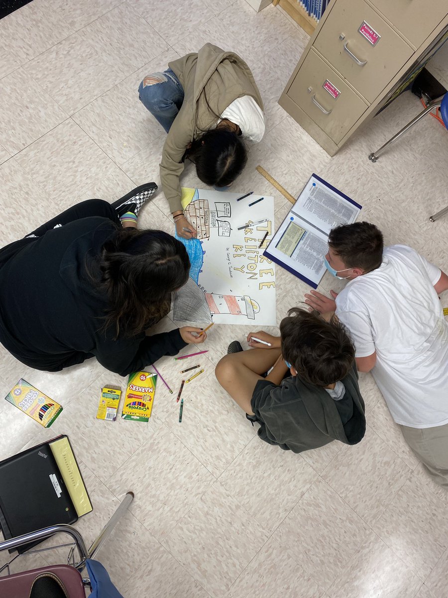 HausOfDAuria's tweet photo. One pagers allow students to discuss literature in a meaningful way. #ELA8 #threeskeletonkey https://t.co/bPzeUeCUNw
