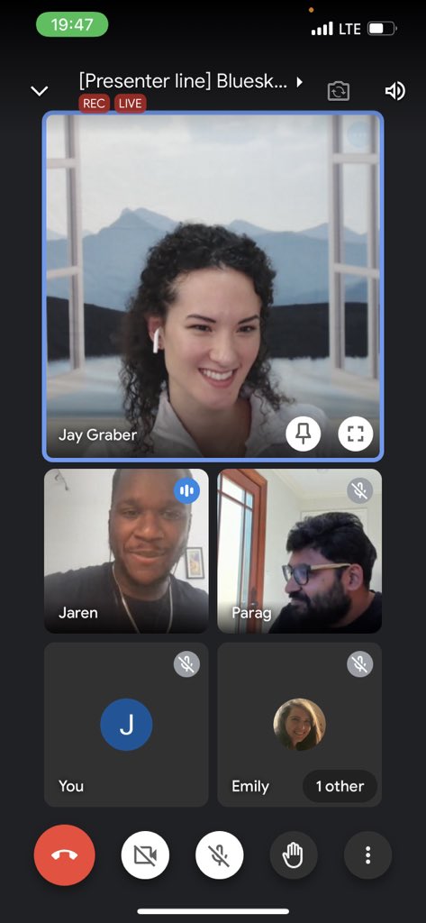 jack's tweet photo. Internal conversation with the future of Twitter: @bluesky and @arcalinea https://t.co/h1hwxnx7a5