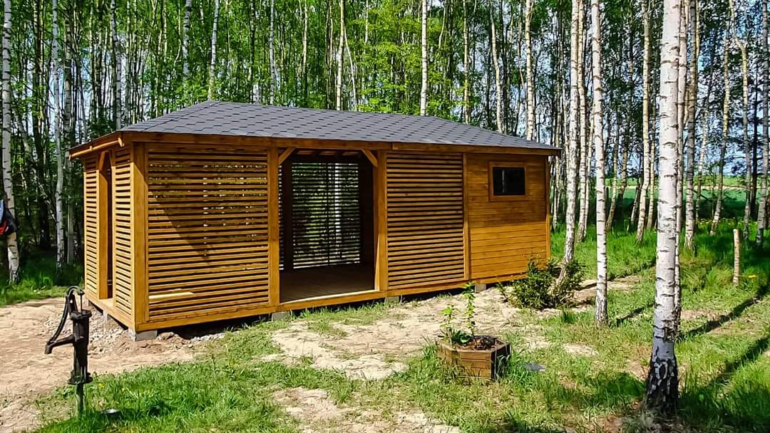 AltCosmo's tweet photo. Kolejna nasza udana #altanka 🏡🥰 na chłodne wieczory jak ten, przy #grill i rodzinie 🔥w altanie rodzinne spotkanie, po czym miejsce na schowanie grilla w #domku narzędziowym ♨️ czego chcieć więcej od życia 😁🔥 spodobała Ci się taka altanka? Napisz do nas! 
#ogrod #garden #lato https://t.co/LFYP6IOm8O