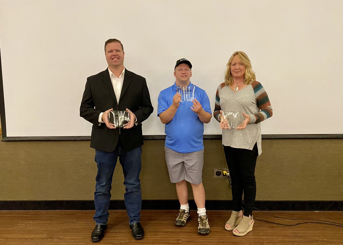 CD_SouthDakota's tweet image. Congratulations to our award winners. 

2021 EXCEPTIONAL EMPLOYER AWARD
Ben's Brewing Co.
Ben Hanten, Founder

2021 EXCEPTIONAL EMPLOYEE AWARD
Jacob Stewart
Dairy Queen, Yankton

2021 DISTINGUISHED SERVICE AWARD
Melanie DeBates
Director of Program Services DakotAbilities