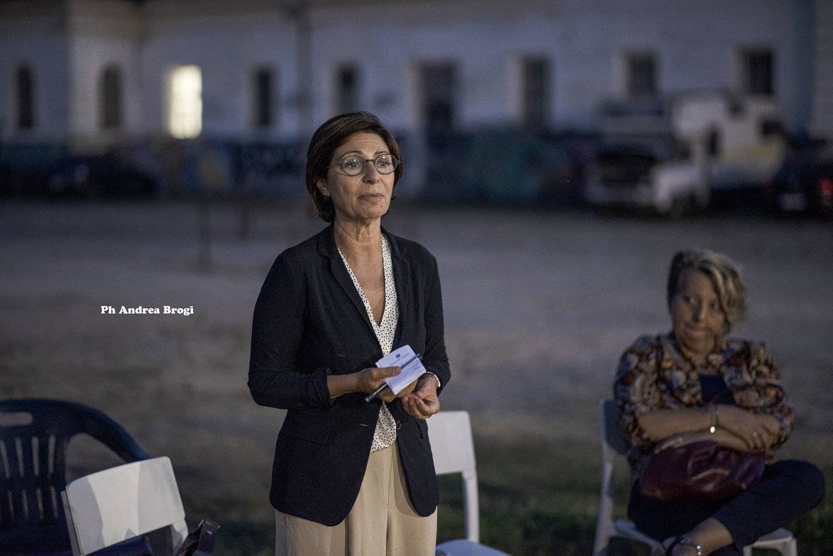 RobertoRocchi_'s tweet photo. Ieri sera abbiamo parlato di temi cruciali per la nostra città, come mobilità e salute, con Roberta Agostini, candidata al Comune di Roma, e con Susanna Conti e Emilio Cera, candidati al I Municipio. https://t.co/2tKLzeiQP1