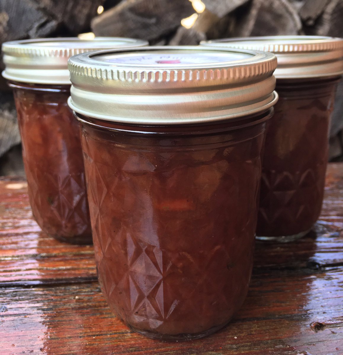 Larder_Cupboard's tweet photo. We’ve been extra busy in the kitchen the last couple of weeks &amp; we’ve got something you are gonna love… get first dibs on it at tonight’s SOL Food Farmers Market! Check out our IG stories! 

https://t.co/bHV0ZztO4J

#JamAlert #LimitedEdition #SavoryJam #LocallySourced https://t.co/G8FujXv6Rv
