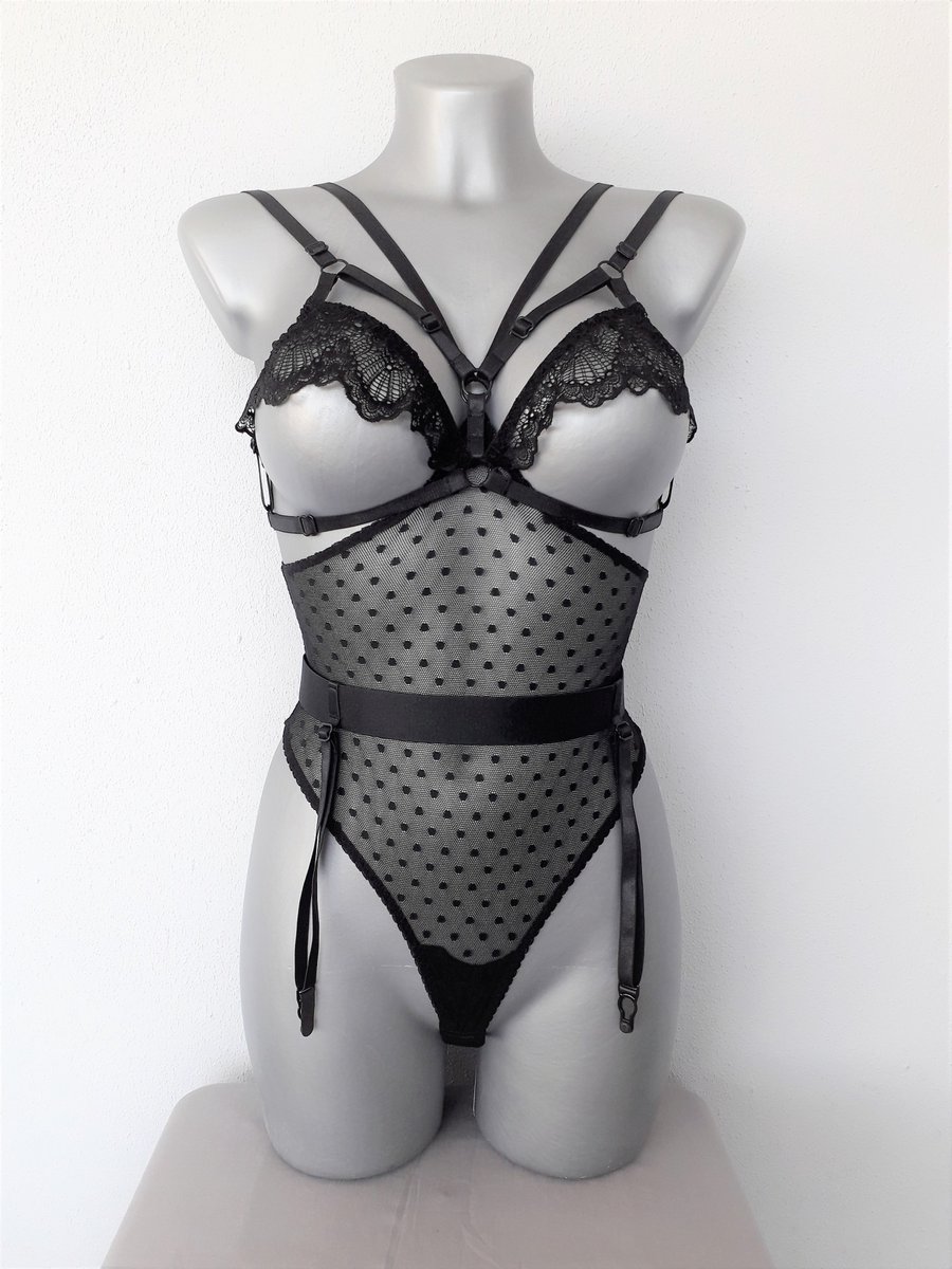 BlossomBodyShop's tweet photo. Cute black set
https://t.co/ZLVGvCTKOB https://t.co/e9VNMeImxa