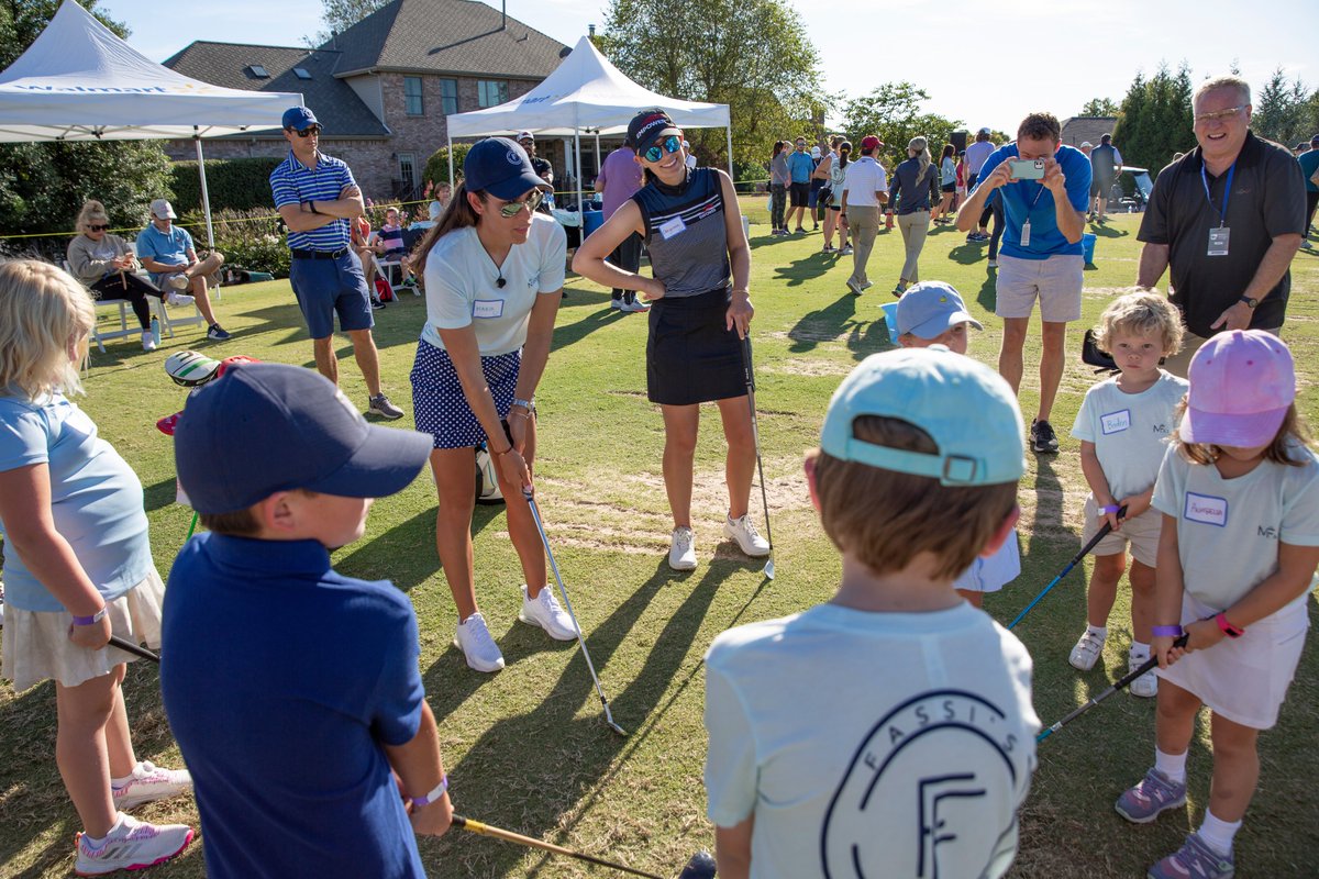 dowchampionship's tweet photo. @MariaFassi0 is bringing her 𝙙𝙧𝙚𝙖𝙢𝙨 𝙩𝙤 𝙡𝙞𝙛𝙚!

With a vision to make golf more accessible for kids of all abilities, Maria hosted the 1st Fassi's Friends Junior Clinic last week at @NWAChampionship!

Proud to have Maria as a #DowAmbassador!

📸: Maria Fassi Foundation https://t.co/NJrQdShBwe