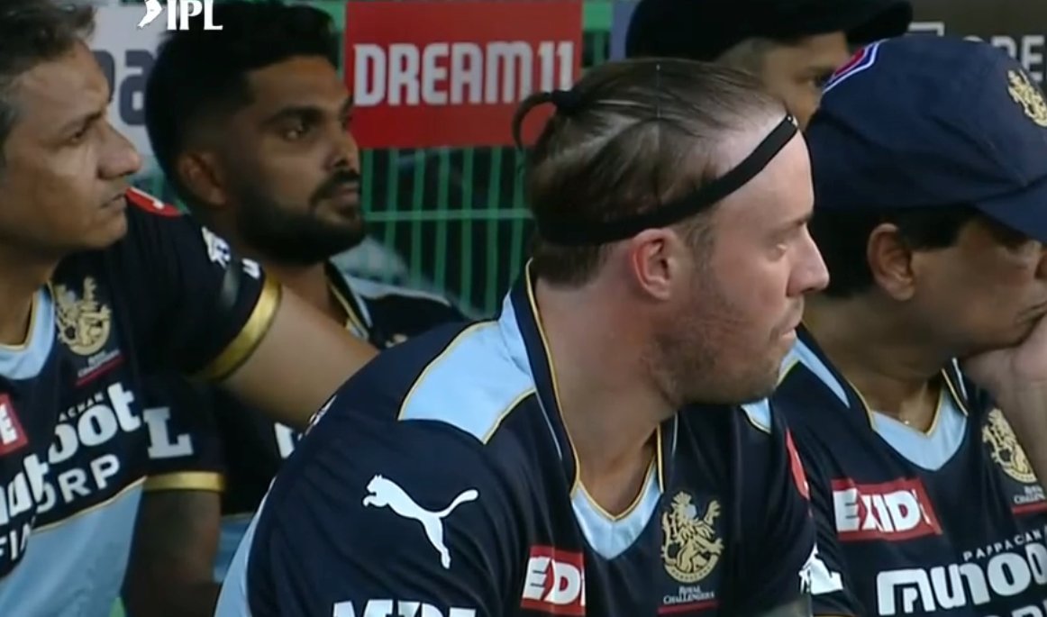 Likkewaan14's tweet photo. WTAF gaan aan met AB se hare!? Hys nog nie 40 nie so 'n mid life crisis is out of the question. Moet seker sy dans hare wees @peachvanpletzen #ABDevilliers #danshare https://t.co/9WKrEa2pXv