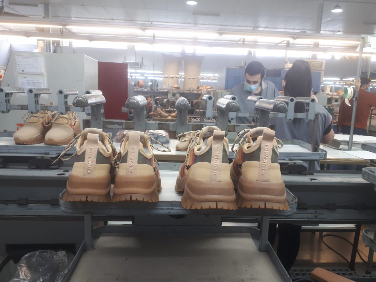 sindicatomanter's tweet photo. ¡Hemos vuelto a hacerlo! La tercera producción de #AndeDem ya está en camino. 

No olvidéis que podéis conseguir vuestras Ande Dem en nuestras tiendas online y física: 

👉🏿 https://t.co/Ev4GK5fDXe
👉🏿 Cr/d’en Roig, 13. 08001 Barcelona https://t.co/vvcsNtOEUB