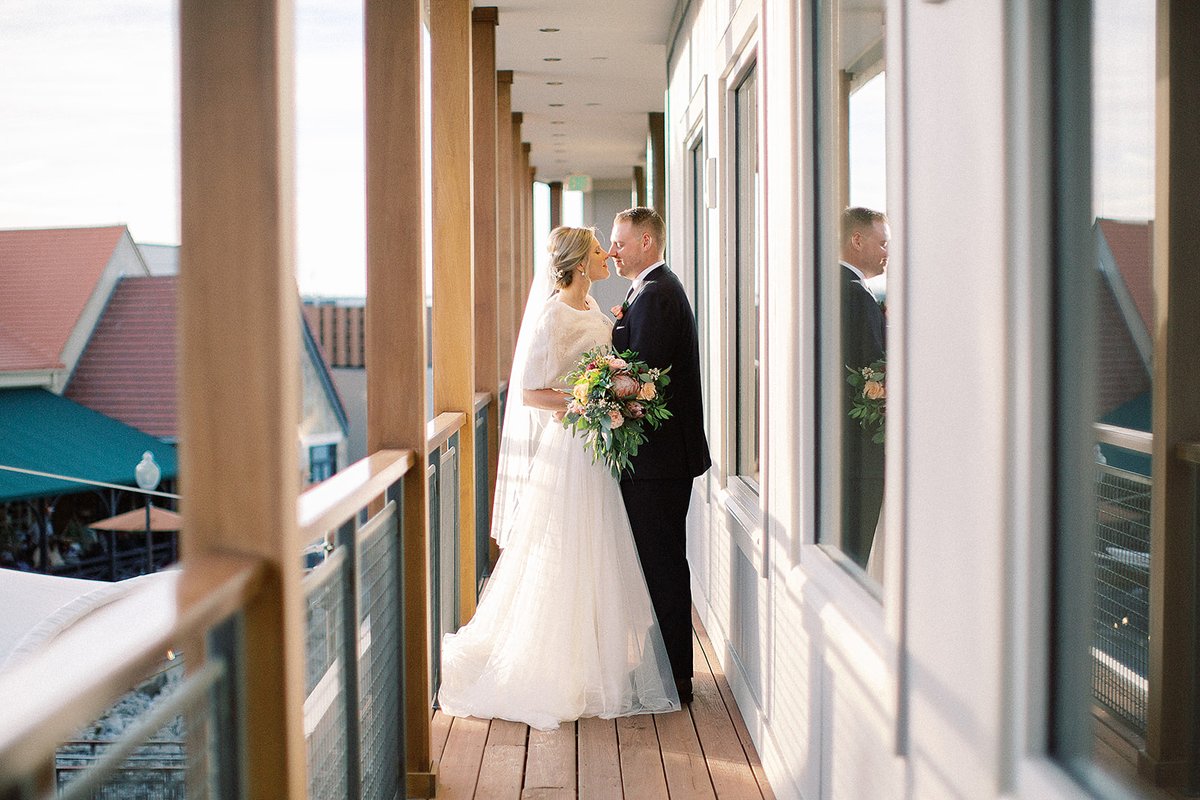 on #weddingswednesday it's all about weddings and the perfect wedding shot. 
.
.
#PaddlefishIDo