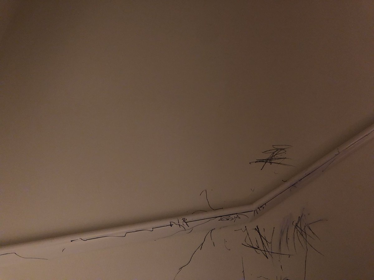 SimonDBurt's tweet image. Hey @Sharpie do you have a guide handy for how to remove your brilliant permanent marker from different substrates… say like our walls?