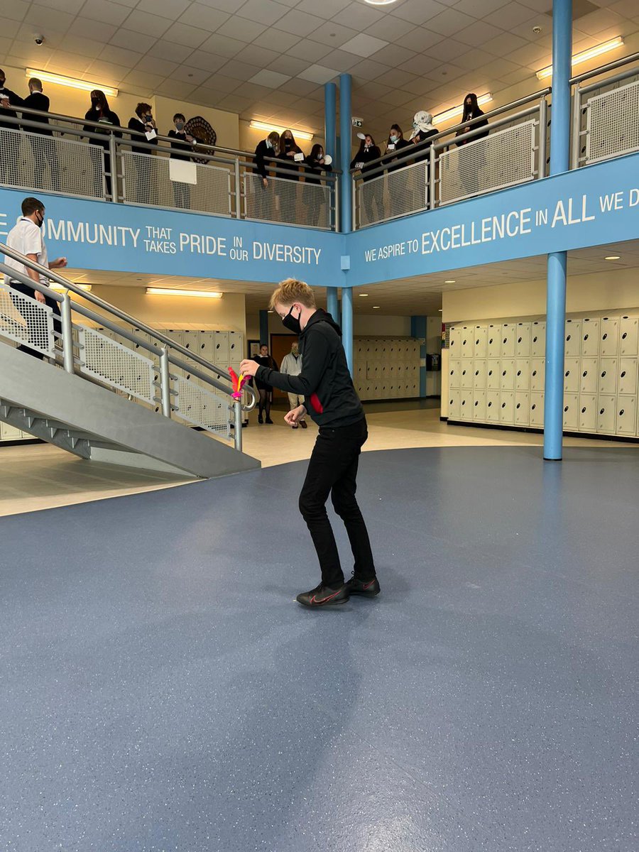 BroughtonML's tweet photo. S3 Spanish trying out shuttlecock kicking. Very good skills!! #coeEDL #SALTsecondary #edinburghloveslanguages https://t.co/QrPSSmx8J8
