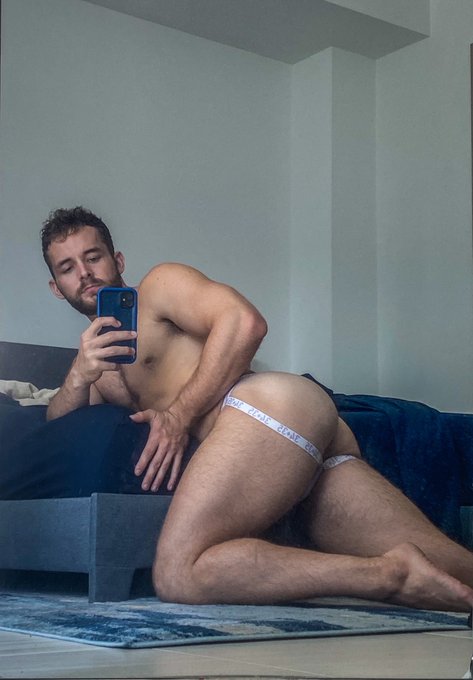 You do the math #HumpDay https://t.co/IkPTCYlsL3<a href="/tag/humpday"class="tags">#HumpDay</a>