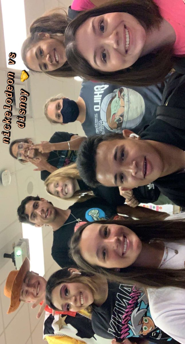 bob21vehs's tweet photo. anyways nickelodeon vs disney who y’all supporting?🤨 @VictoriaISD #vehs #bob21 https://t.co/5X72VSVYAk
