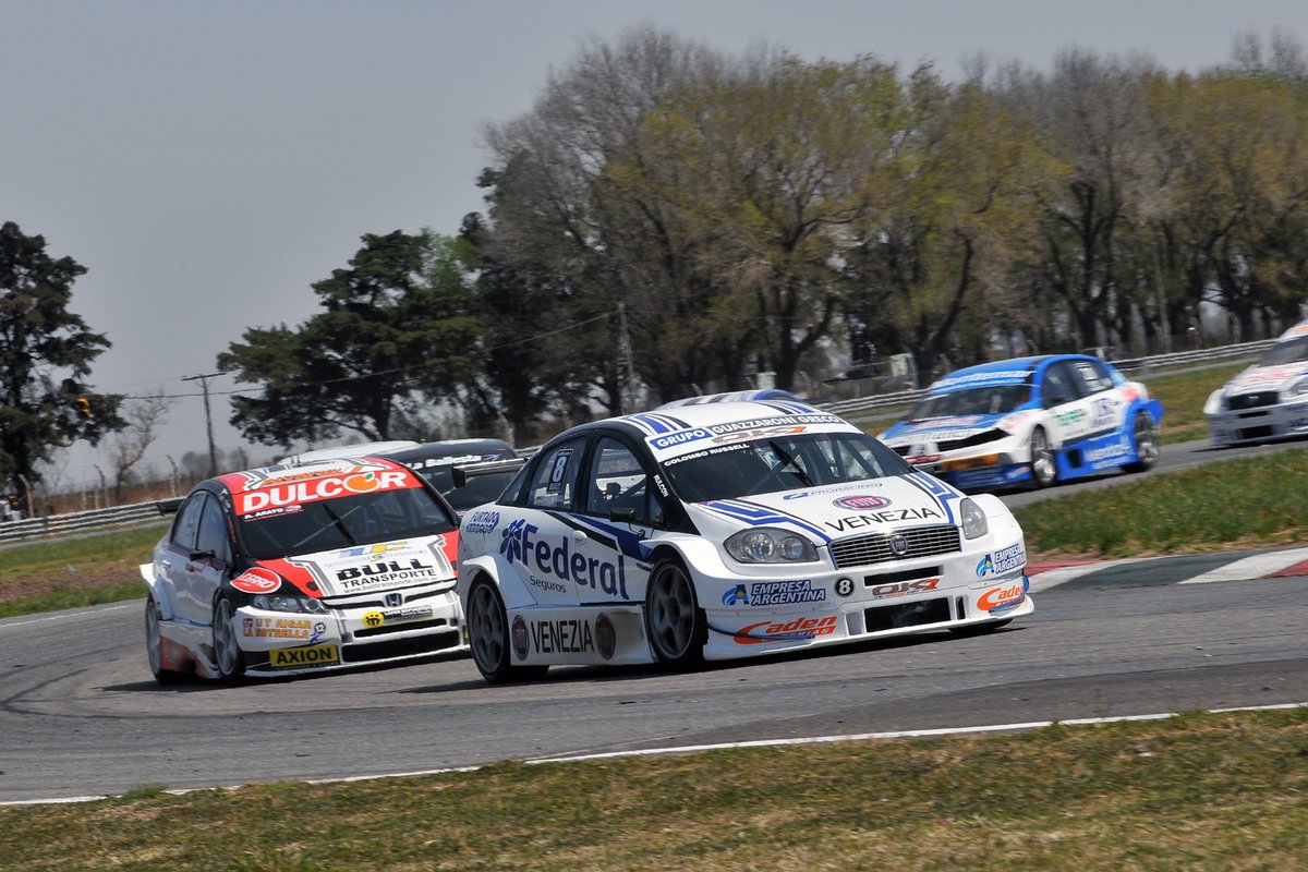 TomiMolinaOK's tweet photo. #TC2000 hace 8 años @LucasColomboR ganaba en el Autódromo de San Jorge a bordo del Fiat Linea del @EquipoProracing y lograba su PRIMERA VICTORIA en la categoría.

Segundo llegaba @TitoArato y tercero @matumilla.

📸 @TC2000online https://t.co/zMw99n3Jtu