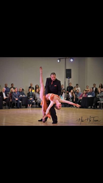 WednesdaysSf's tweet photo. Downtown in Union Square for lunch or shopping? Get your tango on! Sumi Lee, pianist, and tango-ists Lisette Perelle and Count Glover join the Golden Gate Tango Ensemble for an afternoon of music and dance!
https://t.co/xBUj9lnSDt https://t.co/75FVpFMs7a
