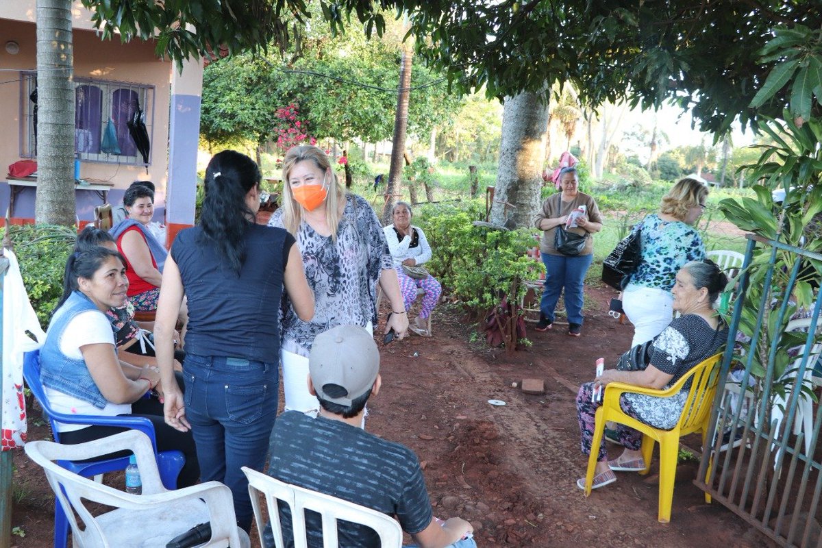ZulmaMemmel's tweet photo. Confío que el 10 de octubre, la gente sabrá elegir entre los dos modelos que claramente tuvimos en la ciudad. 

Elegí honestidad, capacidad de trabajo y gestión

Lista 3 Opción 1 

Zulma Memmel Concejal 🧡🧡🧡 https://t.co/AEm0Lfgiki