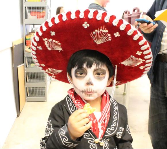 This #MuseumMondays we visit the <a href="/FiggeArtMuseum/">Figge Art Museum</a> who celebrate #DayoftheDead October 24 from 12-3 p.m. Enjoy music, dancing, performances, and traditional foods. Dressed as a Catrina to win a prize for best costume. See figgeartmuseum.org for news.