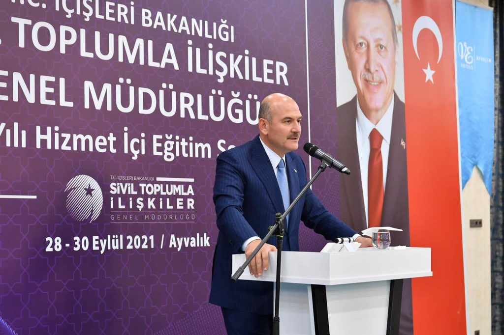 mehmetersoy57's tweet photo. 📍Ayvalık..
Bakanımız Sayın @suleymansoylu ‘nun teşrifleriyle Balıkesir- Ayvalık’ta gerçekleştirilen Sivil Toplumla İlişkiler Genel Müdürlüğü Hizmet İçi Eğitim Seminerine katılım sağladık. https://t.co/xWF85E14SW