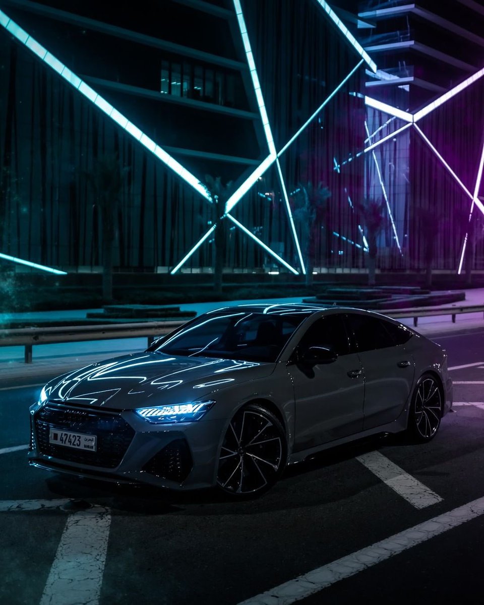 DailyCarlife's tweet photo. RS7 https://t.co/HwNFUFCKLz