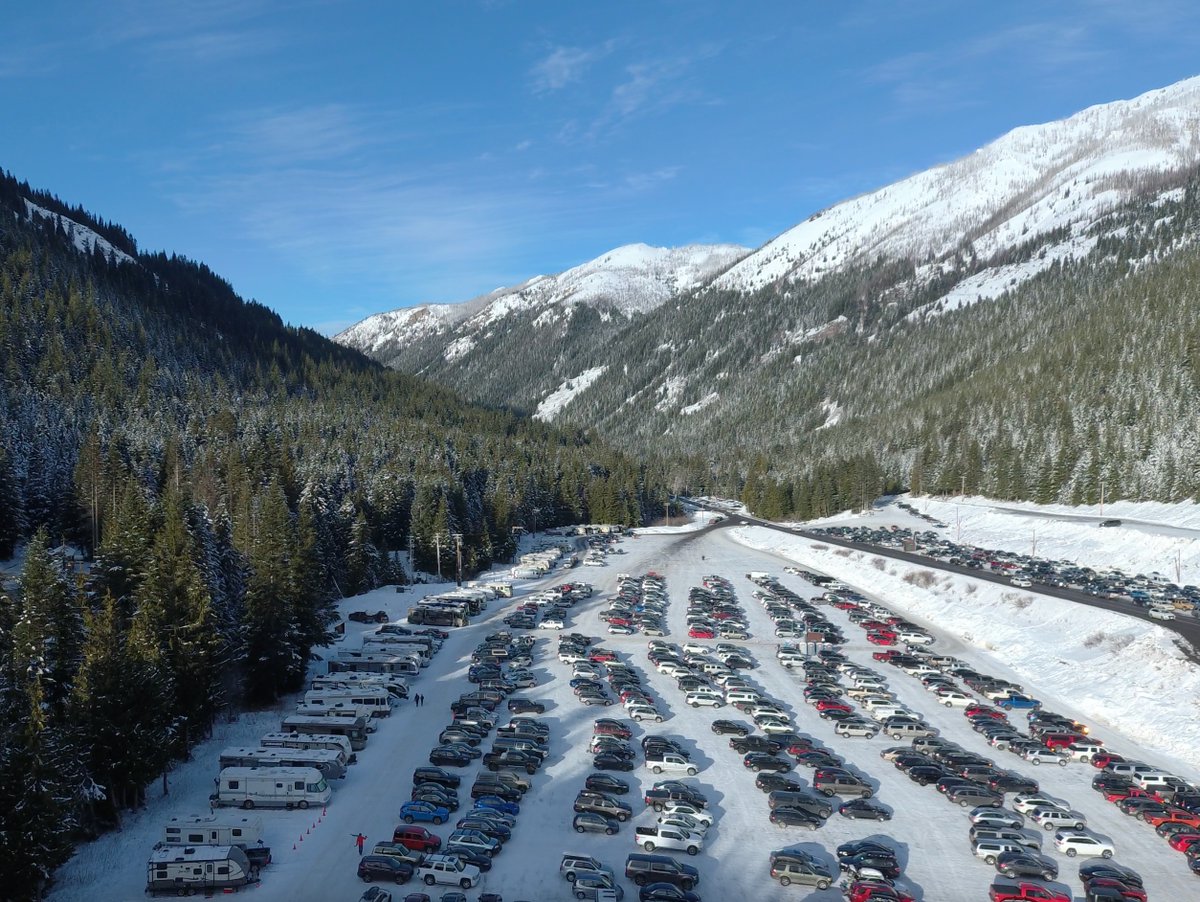 Crystal Mountain tweet media