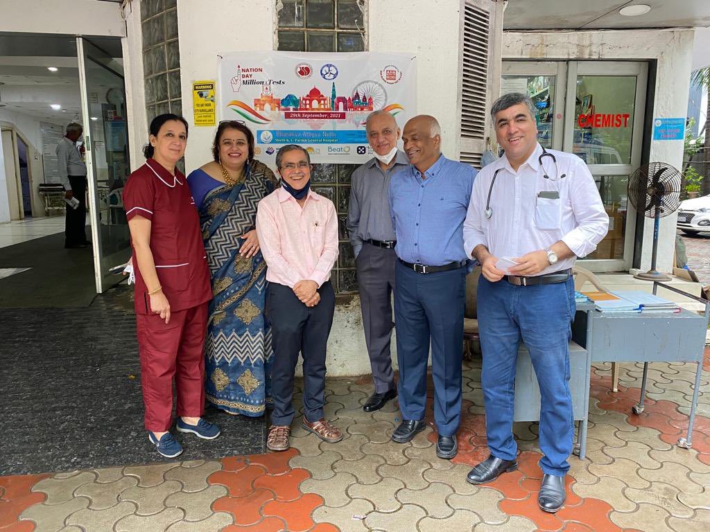 purvi_chawla's tweet photo. What a day it has been. Apprehension, excitement, exhaustion and yet complete satisfaction. We did our best. @Rssdi_official will be proud of every member who participated in the #OneNationOneDayOneMillion blood sugar tests & carried out such an amazing task. @beatoapp @Rotary https://t.co/ybOKDWN7cM