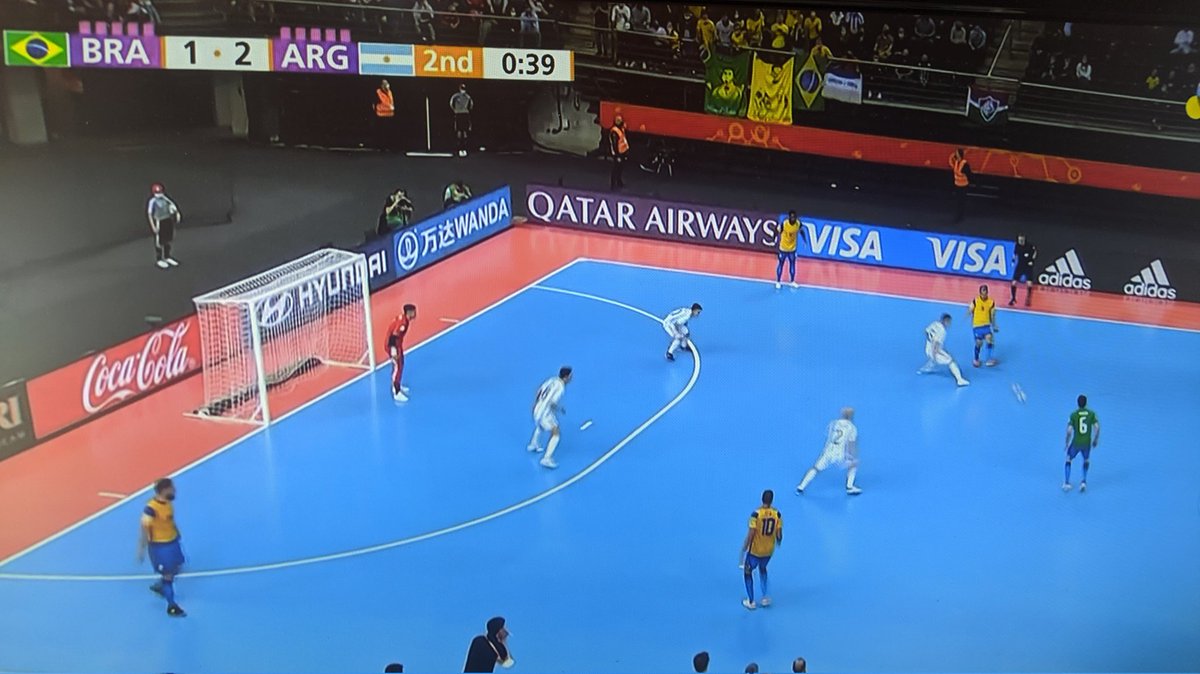 herdalcero's tweet photo. Vamos carajo! Otra vez en una final mundial! Cuánto huevo tiene este equipo! El legado sigue intacto @GiustozziDiego Gracias por esta alegría!! @pasionfutsal @adostoquesfut https://t.co/vGWr3gOkF8