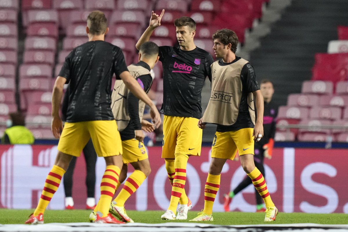 elgraficionado's tweet photo. #UCL |   ¡GOOOOOL!  Gran jugada individual de Darwin Núñez, al minuto 2.

Benfica 1-0 Barcelona   https://t.co/vjiCCdisI4

Man. United 0-0 Villarreal   https://t.co/PcRY0aQ80a

Toda la jornada:  https://t.co/XY7oqb20xP https://t.co/yel8A9sDe2
