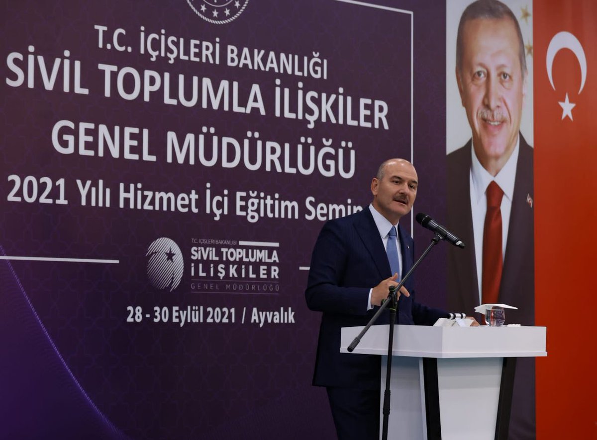 suleymansoylu's tweet photo. Sivil Toplum Kültürü, istişare kültürüdür.
Sivil Toplum Kültürü, haklılık ve birlik kültürüdür ve aynı zamanda medeniyetimizin bize mirasıdır...

Sivil Toplum Kültürü, gelecek nesillerimize bırakabileceğimiz en güzel hediyedir... https://t.co/DyIQ84El37