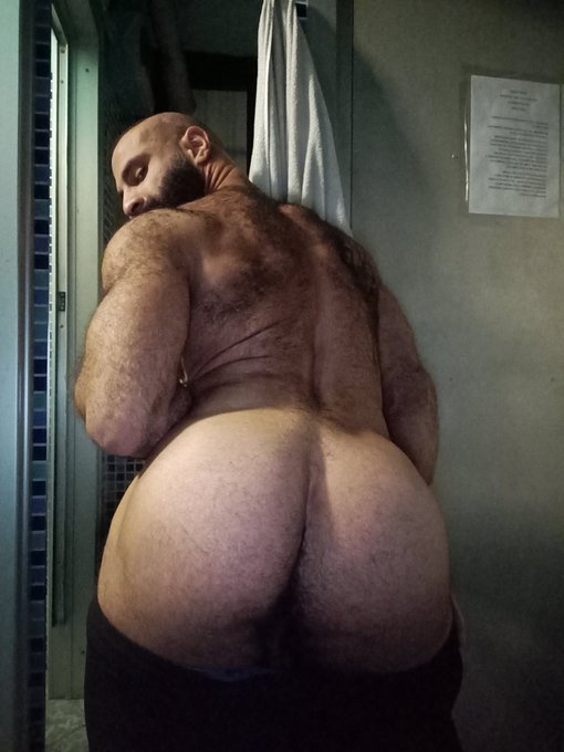 Ciaoneeeee chi "VIENE"? https://t.co/gERs7FPu6j<a href="/tag/lucasentertainment"class="tags"><span>#lucasentertainment</span></a><a href="/tag/lucasmen"class="tags"><span>#lucasmen</span></a>