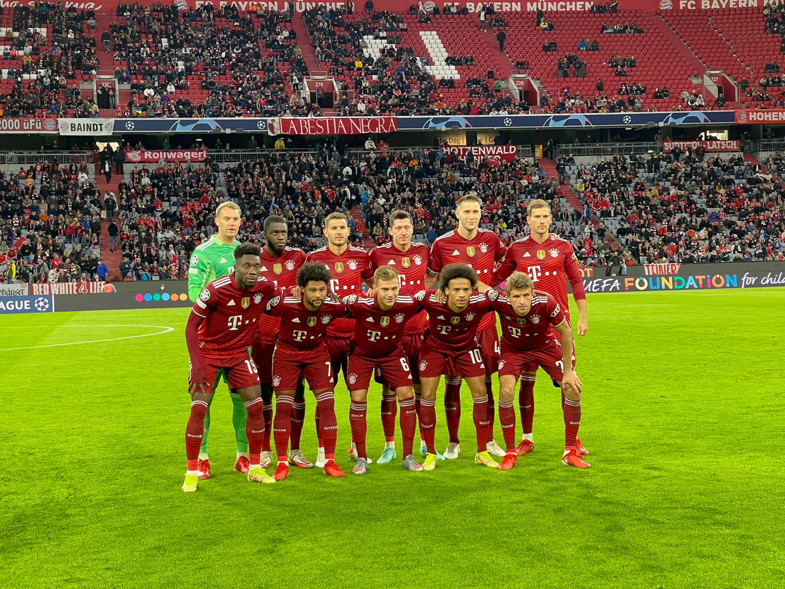 FC Bayern Munich on X: Pretty happy with that 👍 🔴⚪ #BSCFCB 1-4