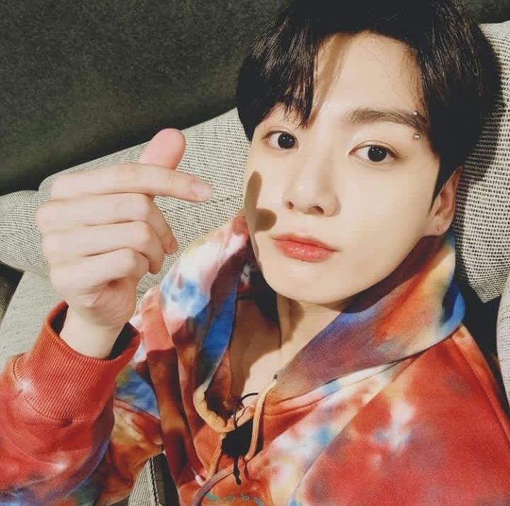 BTSARMYGIRLES's tweet photo. Jungkook(bunny kookie)🐰 https://t.co/zohSbn1jmc