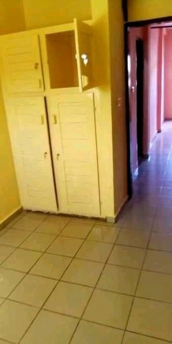 SolutionStanda3's tweet image. Dschang cameroun 
Studio ultra moderne a louer 
Chambre+placard
Salon
Cuisine 
Douche

Carreler CDE portail parking

Lieu:Foto brasserie 

Prix:40.000f/mois negociable 

Condition:6mois 
Ici cest la solution
Siege social : Carrefour Albert Camus 
674349188/695052440