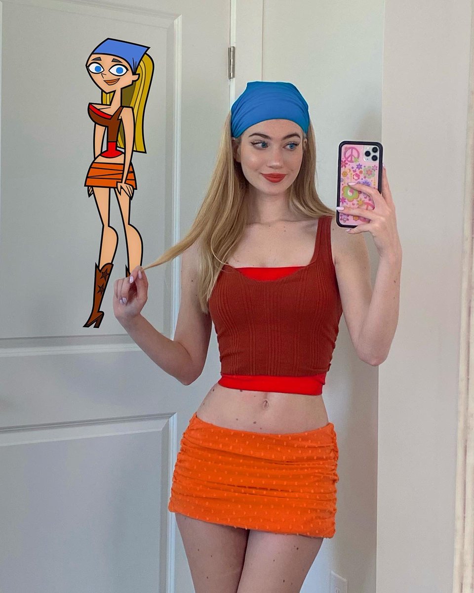 _kennedywalsh's tweet photo. lindsay and gwen from total drama island✨🏝 https://t.co/6HxxR1o8fy