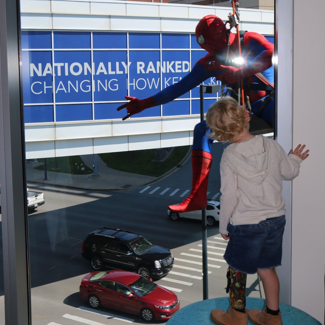 ShrinersLex's tweet photo. We had a special visitor at our medical center today! 

#themostamazingcareanywhere
#theamazingspiderman https://t.co/6SNVdfZdHO