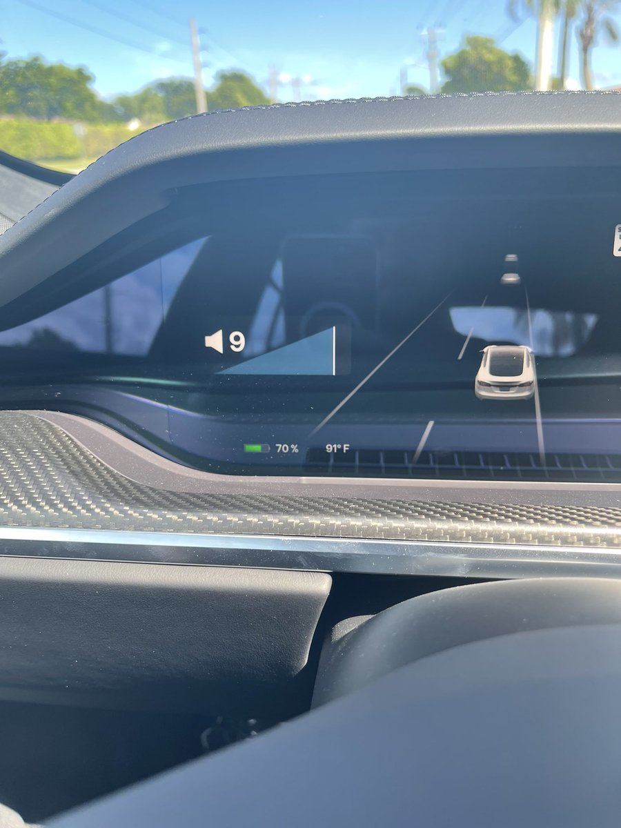 tesla_addicted's tweet photo. I put it in 9 and It felt like l was doing carpool karaoke with Adam Levine on the passenger seat!  The audio system is 🤯🤯🤯🤯
@elonmusk @tesla https://t.co/zdEVEqehzN