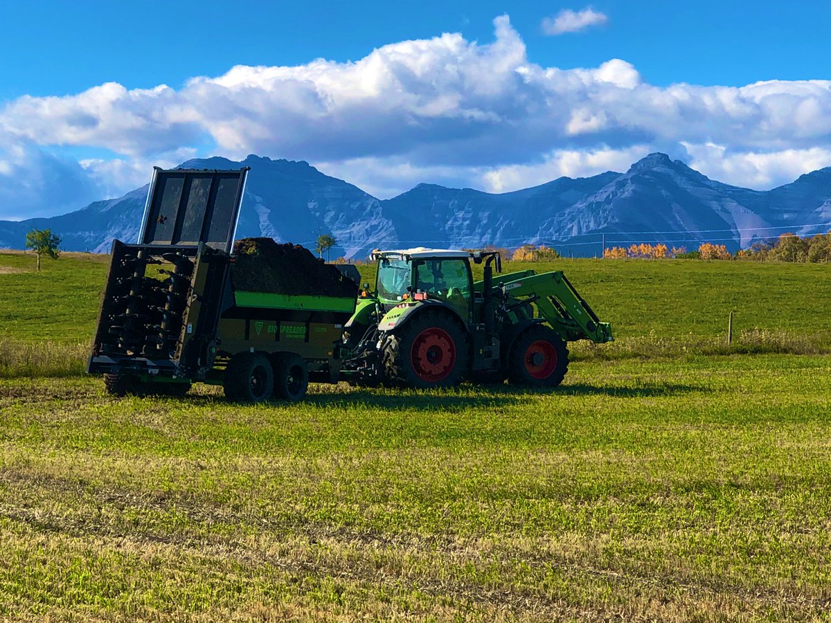 _leefirth's tweet photo. Took a @DutchOpeners Biospreader out for a demo this morning, and It ended up finding its new home! Thank you Dutch Industries for the outstanding service, the customer and I are thrilled! https://t.co/iJbwU0U3GD