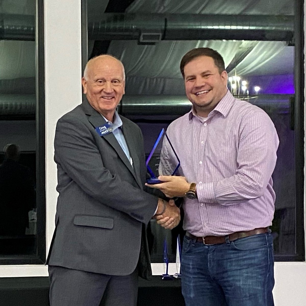 SmithHurst's tweet photo. Congratulations to Will Mullen on graduating from the 
@LeadershipBenCo Class of 2021! https://t.co/s1kgMPGqbY