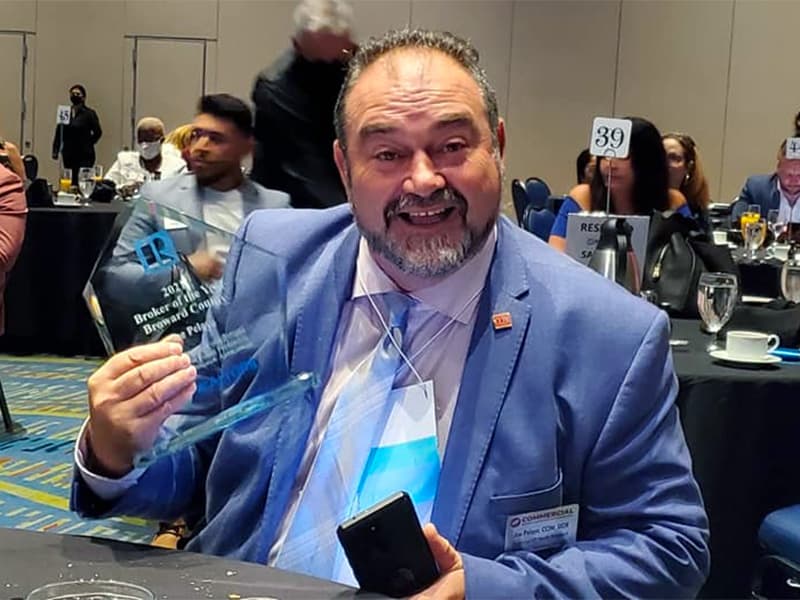 Broward County #CCIM <a href="/JoePelayo_/">Joe Pelayo, CCIM, SIOR</a> Wins 2021 Broker of the Year Award:
flccim.com/2021/09/26/bro…
#JoePelayo #FLCCIM #CRE #commercialrealestate #realestate #southfloridacre #southfloridarealestate