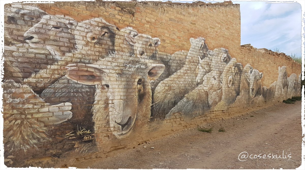 cosesxulis's tweet photo. 🎨Avui hem anat a visitar Penelles...hem al•lucinat 😲
No us ho penseu i aneu-hi! Hi ha més de 100 obres per veure! Nosaltres repetirem SEGUR!👏🏼😍
#cosesxulis https://t.co/f5NhcCDueL