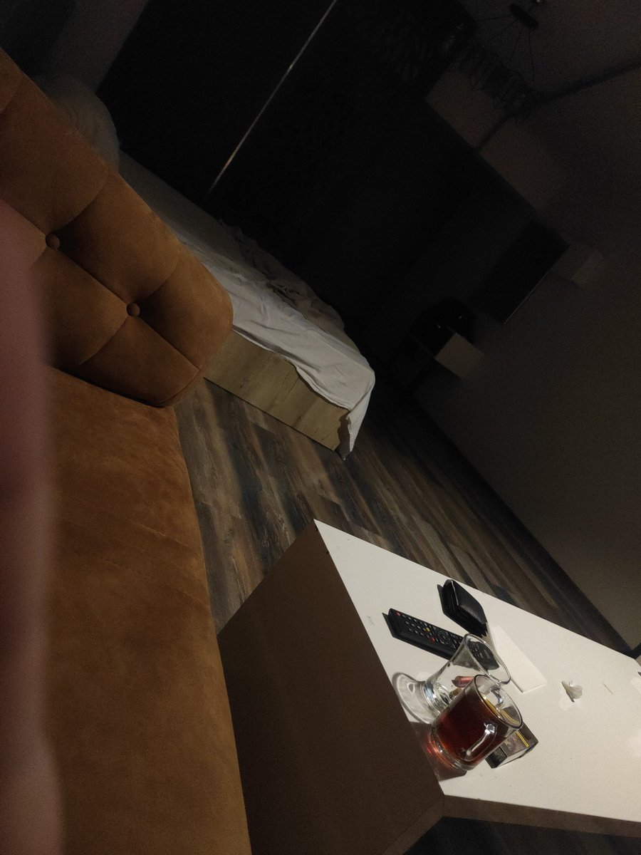 Alsancakta rezidansta yalnızım ve yatağın boş durması olmadı. Müsait olan hanımefendiler geceyi mutlu geçirebilirizz😋🔥