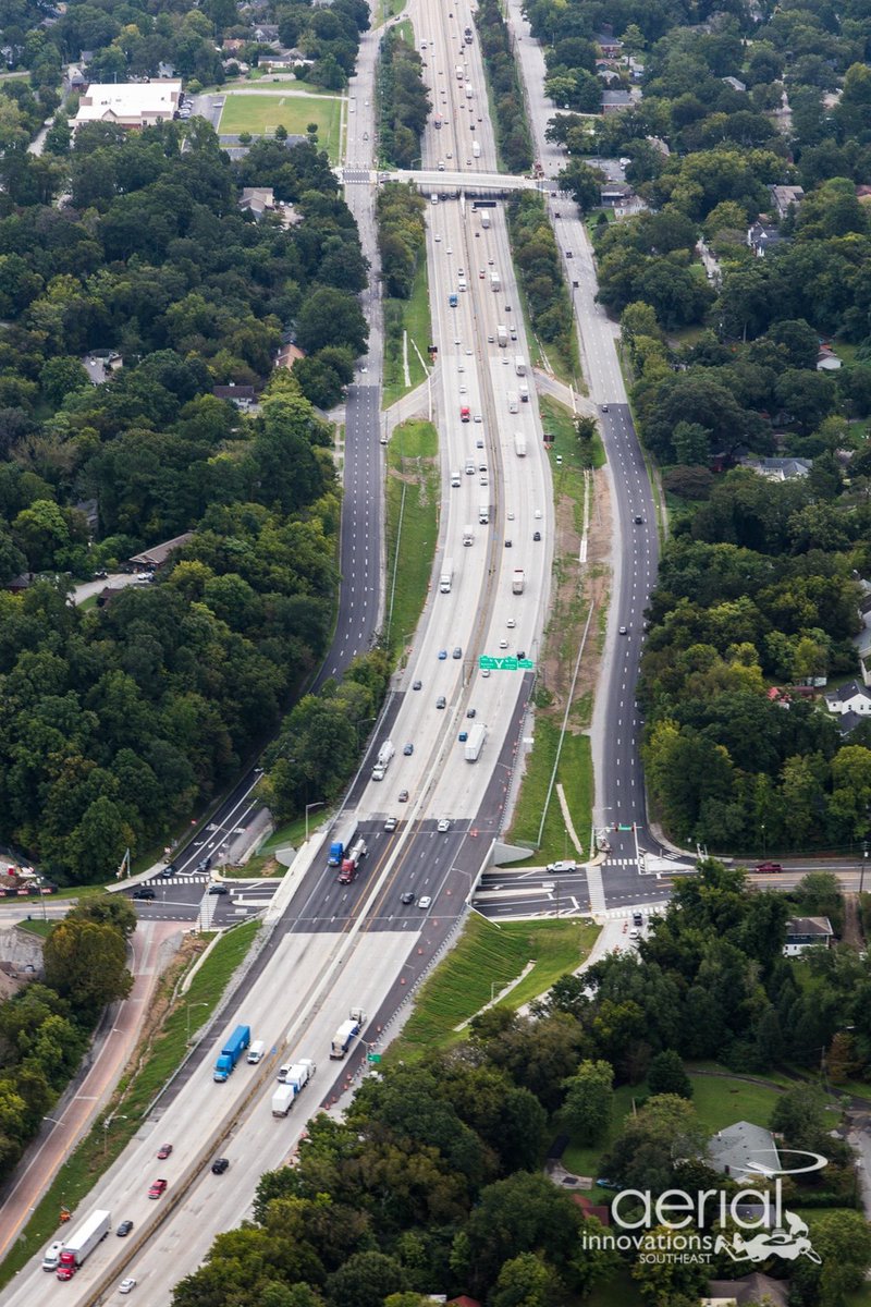 BELLConstCo's tweet photo. Our I-24 project in #Chattanooga is officially complete! It has been a pleasure to work with @myTDOT, @BargeDesign & all the talented trade partners that assisted with this project! Here are some awesome photos from our friends at @flytenn of the final products.
#BuiltByBELL https://t.co/Qg7UbRXPBF