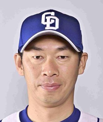 球界最年長投手 全体では福留孝介に次ぐ2位 の山井大介投手が引退 43歳のキャリア お疲れ様でした 田中浩康さんと顔が似ていることでも話題に ツイレポ 球界最年長投手 全体では福留孝介に次ぐ2位 の山井大介投手が引退 43歳のキャリア お疲れ様でした 田中浩康さんと顔が似ていることでも話題に ツイレポ