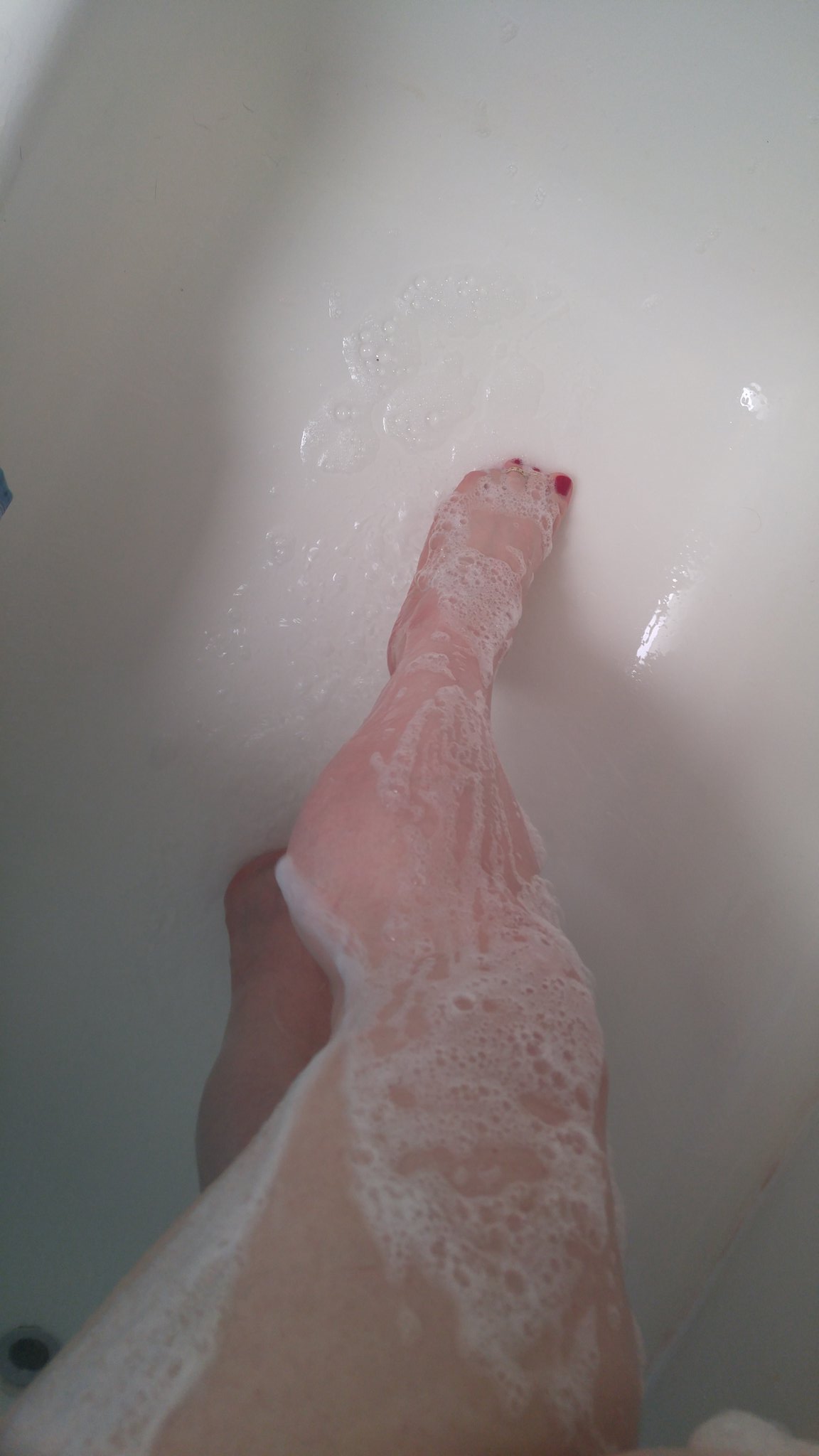 2 pic. I am now going to be selling #feetpics and #feetvid DM me with requests <3 https://t.co/4FSr05Qa3H https://t.co/TClZ0zPRGT