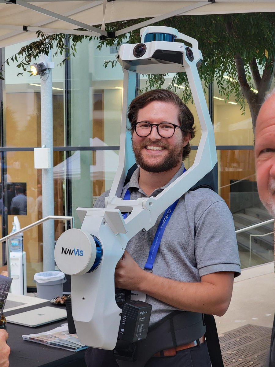anshelsag's tweet photo. Saw this guy from @NavVis_MUC showing off the indoor lidar and 360 degree camera rig for human-mounted capture of indoor facilities to create digital twins of any building without needing to pay for expensive cad models at @Qualcomm's #SmartCitiesAccelerate event yesterday. https://t.co/jc4w5rux3k