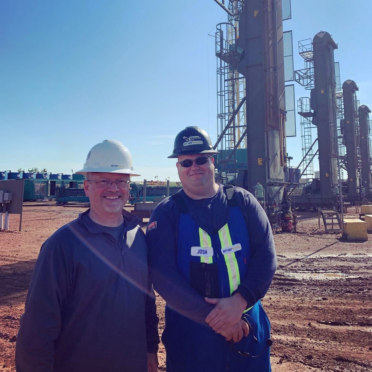 #WorkerWednesday: Josh w/ <a href="/EnerplusCorp/">Enerplus Corporation</a>

“I work regularly w/ all stakeholders - from landowners to industry partners to regulators. Over my 16 yrs in oil &amp; gas, what I’ve found I like most about my job is the constant change, finding creative solutions to whatever issue arises.”