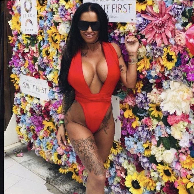 Shooting with the legendary UK Brazzers star @KerryLouisevip tomorrow.... OMGGG!!  Get ur ice cubes ready<a href="/tag/boobs"class="tags"><span>#boobs</span></a><a href="/tag/brazzers"class="tags"><span>#brazzers</span></a><a href="/tag/bigtits"class="tags"><span>#bigtits</span></a><a href="/tag/fakeboobs"class="tags"><span>#fakeboobs</span></a><a href="/tag/hugetits"class="tags"><span>#hugetits</span></a>