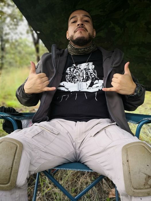 GFG_Mx's tweet photo. Ed Gore con una #WakinguptoaNightmare de GunFighter Gear
#gunfightergear #gfg #gfgmx #gfg_mx #GFG_Mx #tacticool #camping #outdoors https://t.co/VGP5WeEWH0