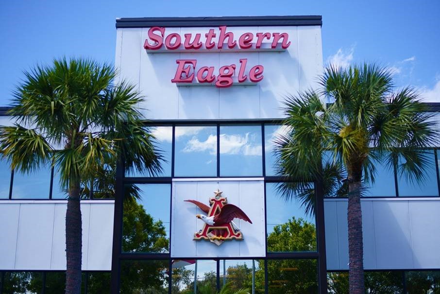 It's #WorkLocalStLucie Wednesday!
Multi-year "Best Places to Work" employer Southern Eagle Distributing in #FortPierce is accepting applications for delivery drivers, sales account managers, merchandisers and warehouse/forklift drivers.
Visit sedist.com/careers/ for more info